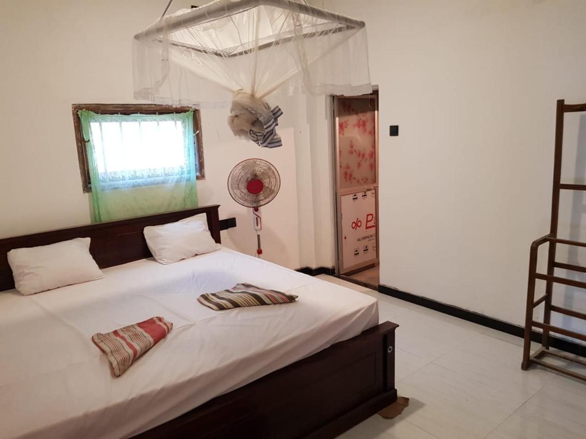 Jungle Reef Rest Hotel Mirissa Ngoại thất bức ảnh
